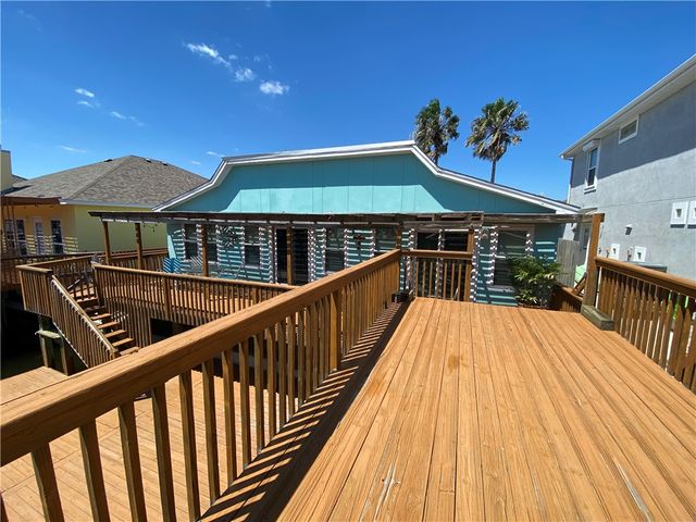 13933 Man O War Ct, Corpus Christi, TX 78418