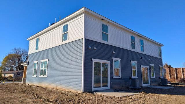 3092 Vanderbie Street, Little Canada, MN 55117