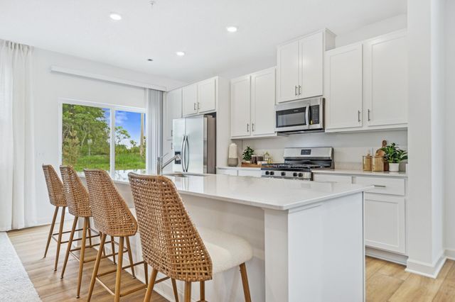 3092 Vanderbie Street, Little Canada, MN 55117