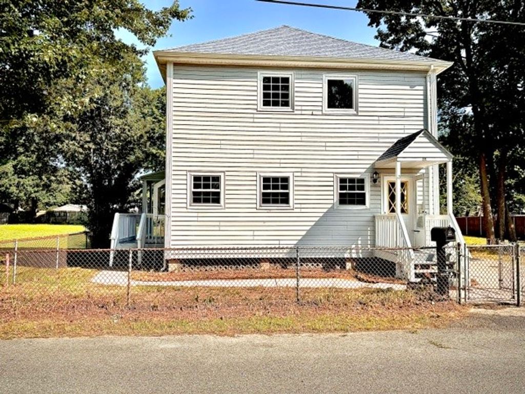 52 Blake Street Street, Warwick, RI 02889
