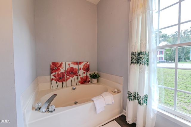 816 White Daisies Court, Raleigh, NC 27610