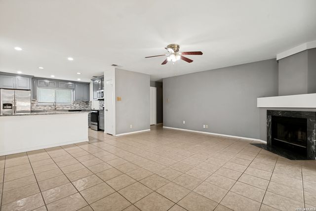 9410 Bendell, San Antonio, TX 78250