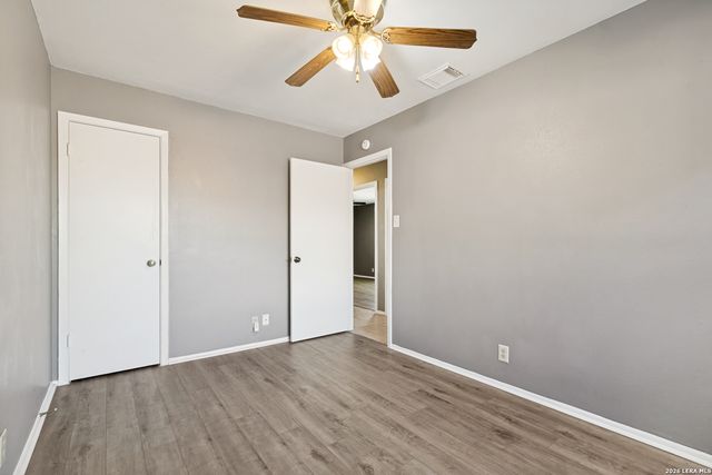 9410 Bendell, San Antonio, TX 78250