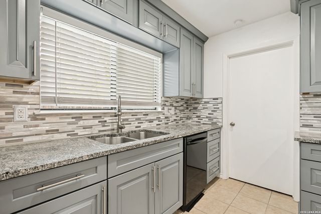 9410 Bendell, San Antonio, TX 78250