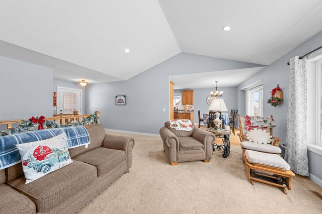 4690 382nd Drive, North Branch, MN 55056