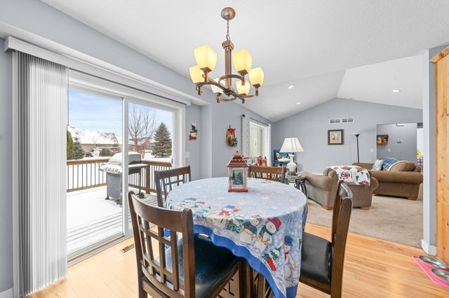 4690 382nd Drive, North Branch, MN 55056