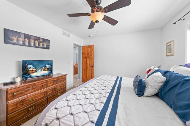 4690 382nd Drive, North Branch, MN 55056