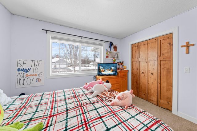 4690 382nd Drive, North Branch, MN 55056