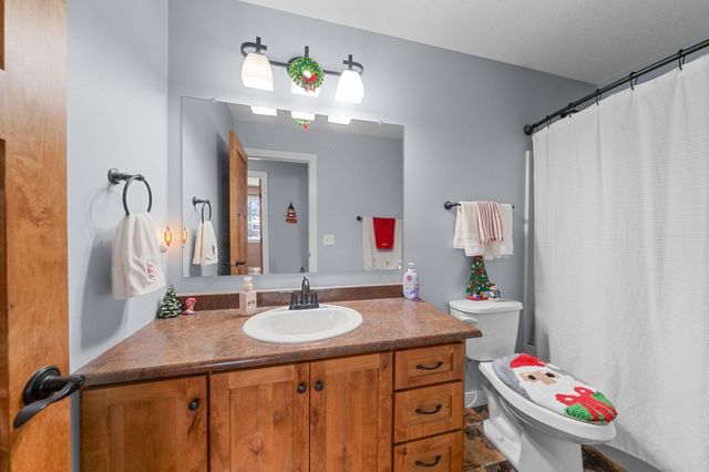 4690 382nd Drive, North Branch, MN 55056