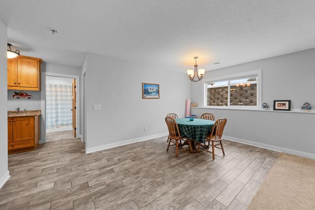 4690 382nd Drive, North Branch, MN 55056