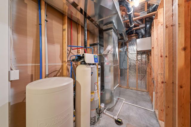 4690 382nd Drive, North Branch, MN 55056