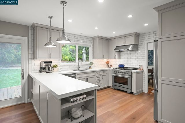 264 Firestone Dr, Walnut Creek, CA 94598