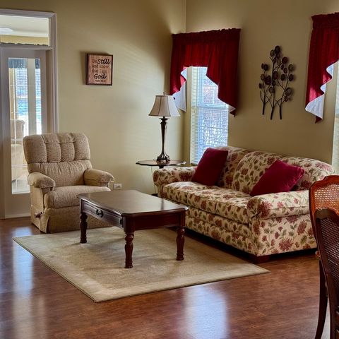 97 W Essington Drive, Round Lake, IL 60073