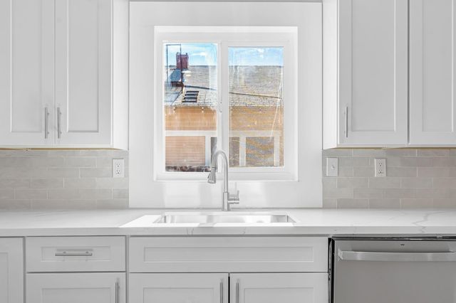 1249 D Street, Reedley, CA 93654