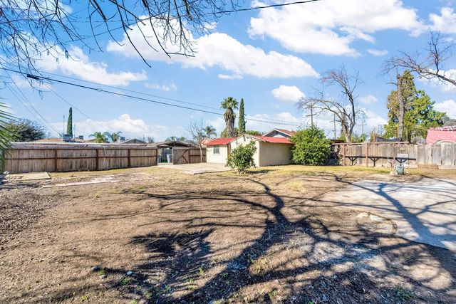 1249 D Street, Reedley, CA 93654