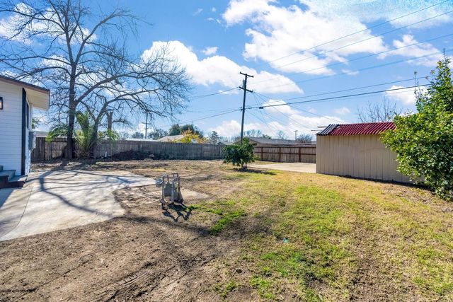 1249 D Street, Reedley, CA 93654