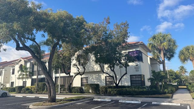 5267 Europa Drive N, Boynton Beach, FL 33437