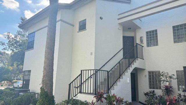 5267 Europa Drive N, Boynton Beach, FL 33437