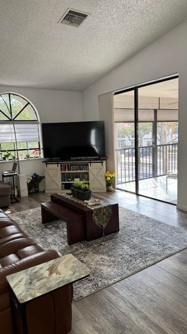 5267 Europa Drive N, Boynton Beach, FL 33437