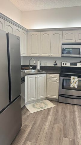 5267 Europa Drive N, Boynton Beach, FL 33437