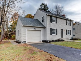 70 Ingleside Drive, Hamden, CT 06514