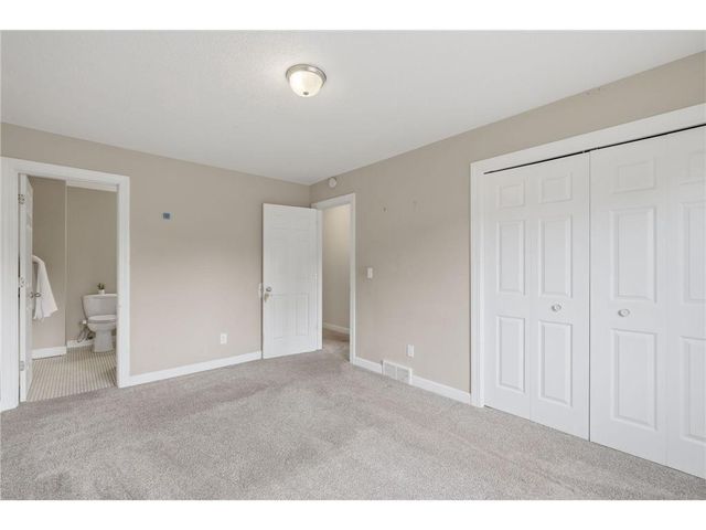 4250 Thornhill Lane, Vadnais Heights, MN 55127