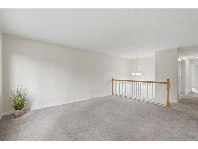 4250 Thornhill Lane, Vadnais Heights, MN 55127