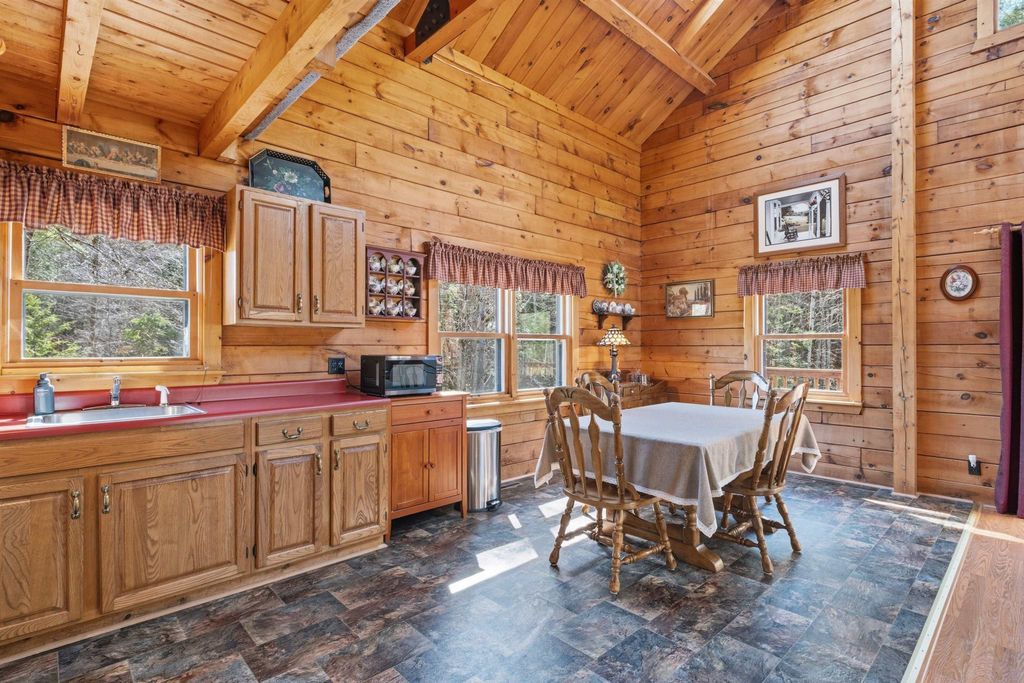 Image 12 of property listing at 226 Valley Road, Haverhill, NH 03785