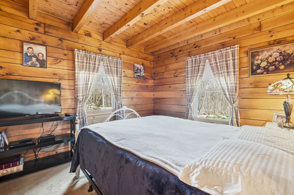 Image 20 of property listing at 226 Valley Road, Haverhill, NH 03785