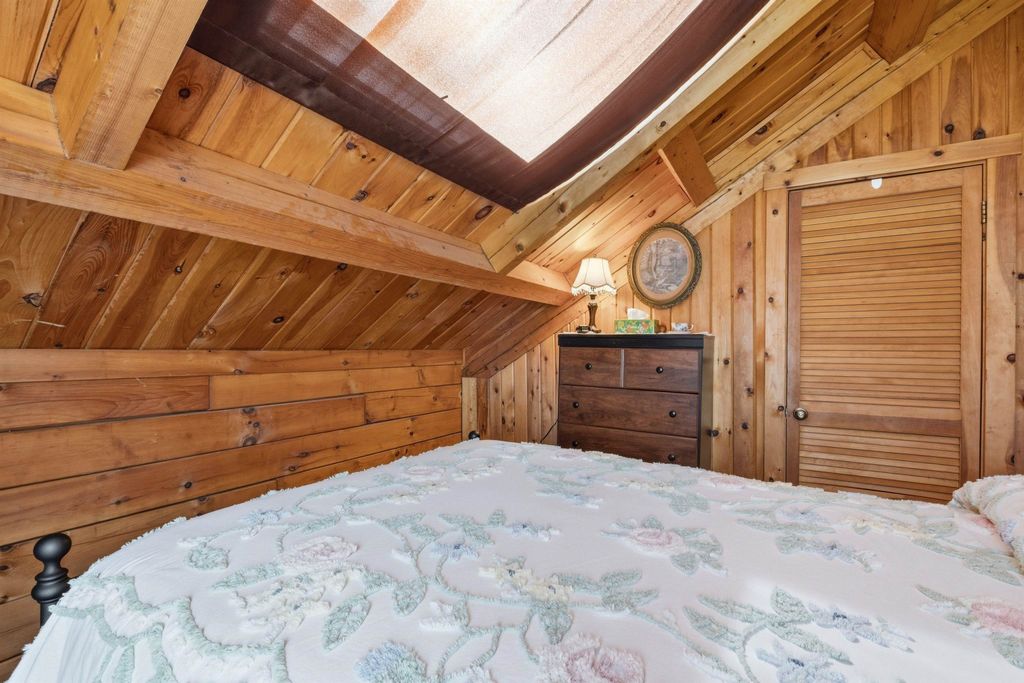 Image 28 of property listing at 226 Valley Road, Haverhill, NH 03785