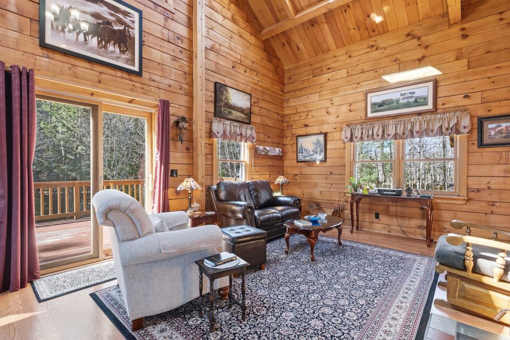 Image 7 of property listing at 226 Valley Road, Haverhill, NH 03785