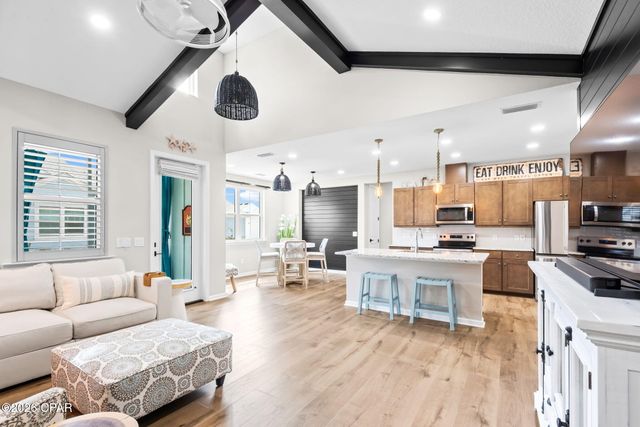 8827 Attitude Avenue, Panama City Beach, FL 32413