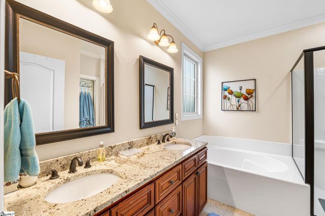 100 Briarhill Drive, Simpsonville, SC 29680