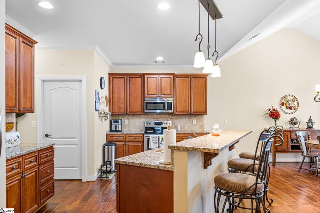 100 Briarhill Drive, Simpsonville, SC 29680