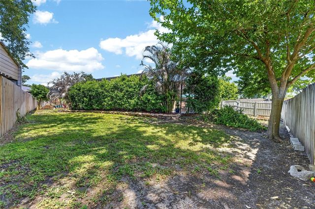 4205 BROOKE DRIVE, Valrico, FL 33594