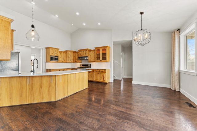 3820 E Mackay Ct, Meridian, ID 83642