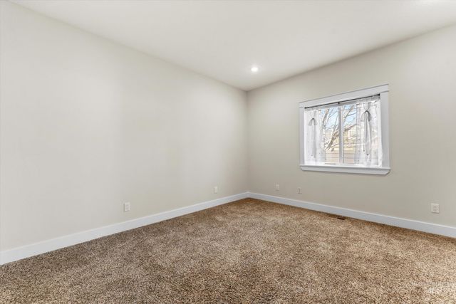 3820 E Mackay Ct, Meridian, ID 83642