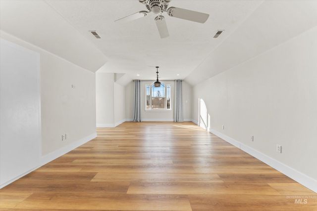 3820 E Mackay Ct, Meridian, ID 83642