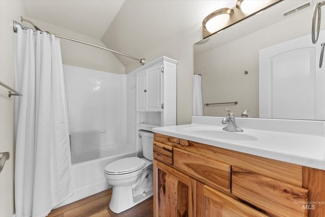 3820 E Mackay Ct, Meridian, ID 83642