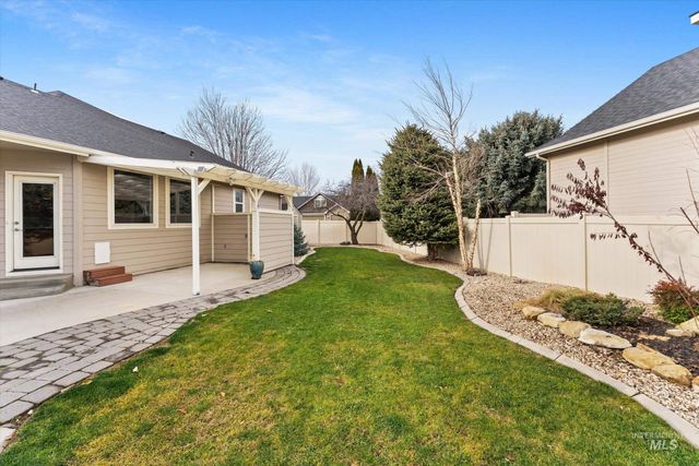 3820 E Mackay Ct, Meridian, ID 83642