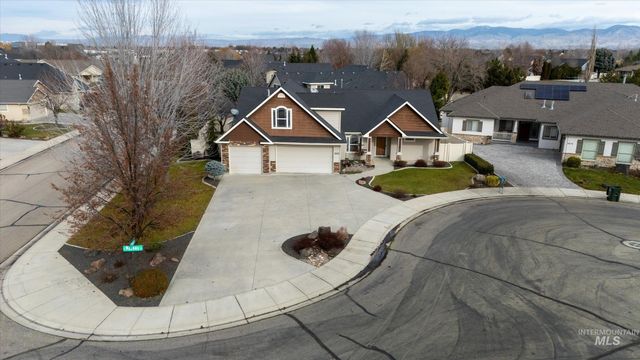 3820 E Mackay Ct, Meridian, ID 83642