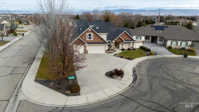 3820 E Mackay Ct, Meridian, ID 83642