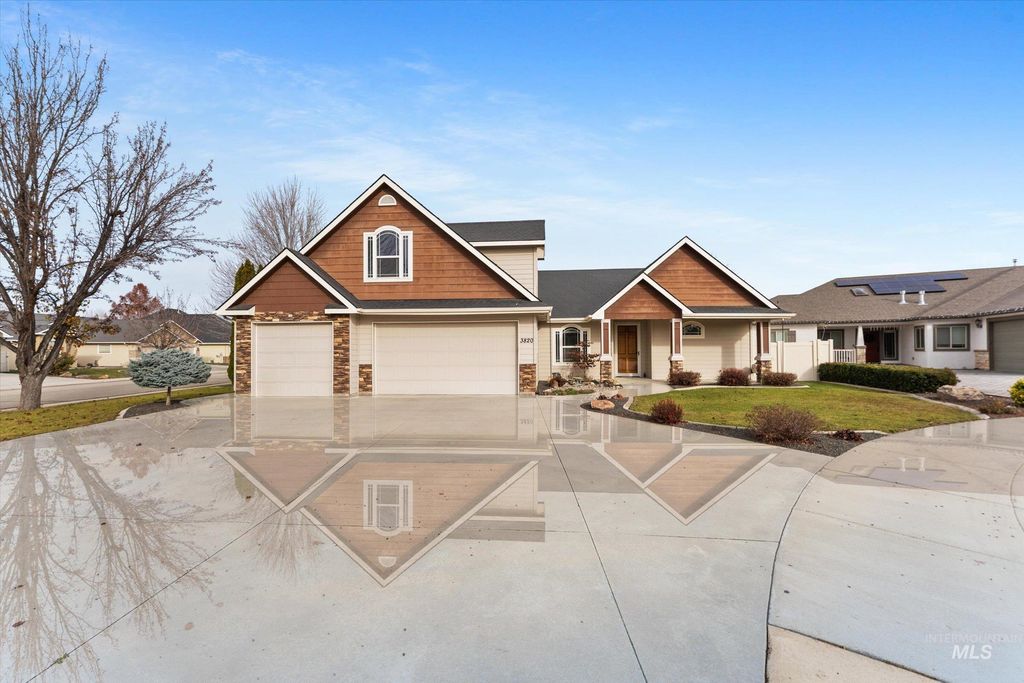 3820 E Mackay Ct, Meridian, ID 83642
