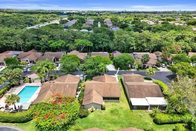 2266 Seagrape Cir, Coconut Creek, FL 33066