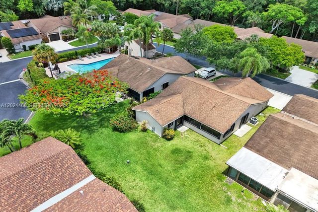 2266 Seagrape Cir, Coconut Creek, FL 33066