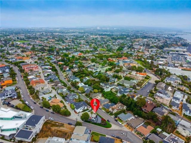 300 Holmwood Drive, Newport Beach, CA 92663