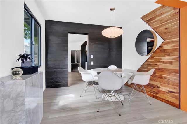 300 Holmwood Drive, Newport Beach, CA 92663