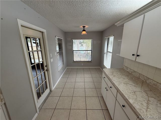 2235 W Springlake Drive, Dunnellon, FL 34434