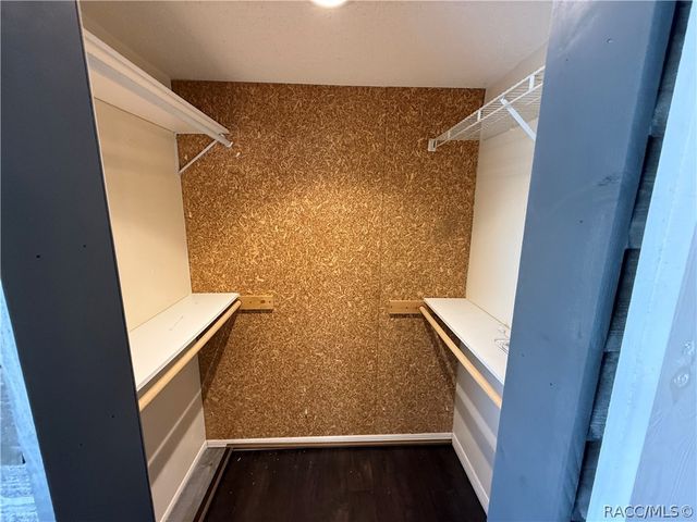 2235 W Springlake Drive, Dunnellon, FL 34434