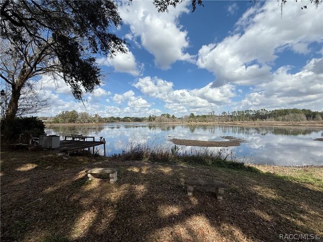 2235 W Springlake Drive, Dunnellon, FL 34434